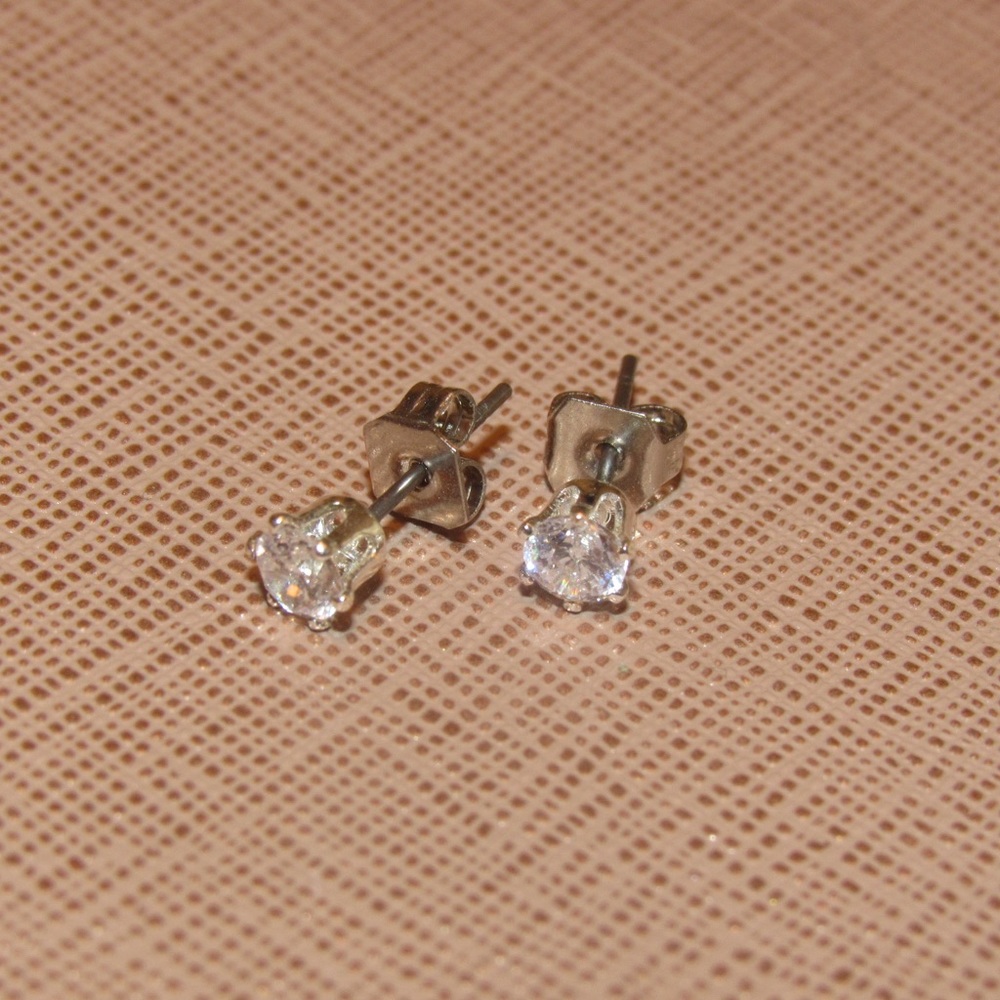 Silver Macy’s Earrings✨